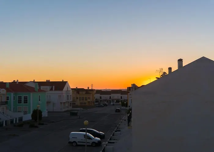 Baleal: Balconies And Pool Apartment Ferrel (Leiria)